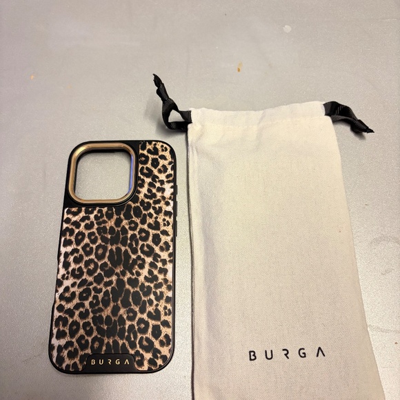 iPhone 16 pro case for sale - Picture 2 of 4